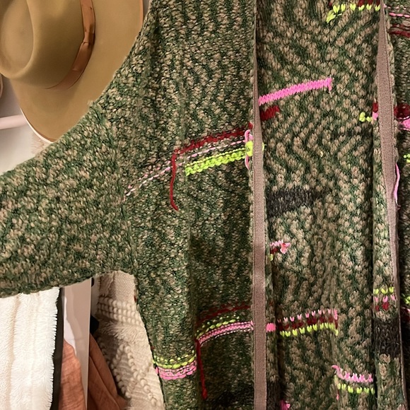 Fp sweater - Picture 4 of 5